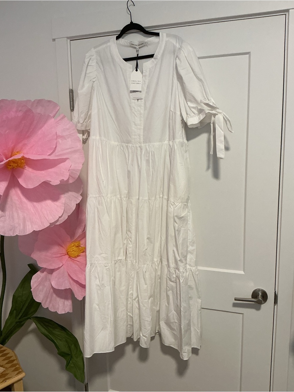 English Factory White Tiered Midi Dress with Tie Sleeves 
Plus Size 2X NWT
